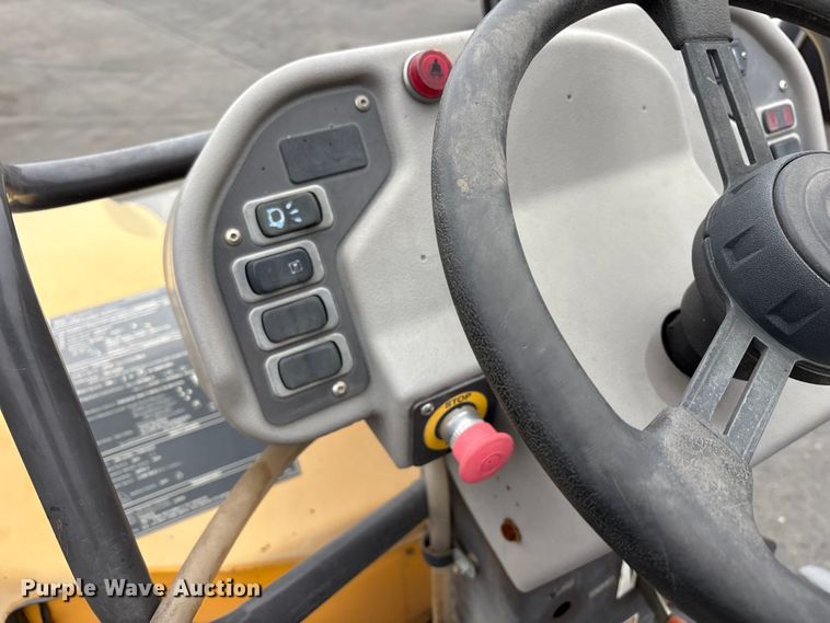 image for item EC8177 2013 Volvo DD31HF double drum vibratory roller