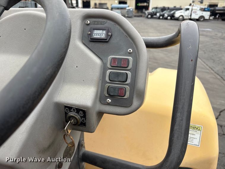 image for item EC8177 2013 Volvo DD31HF double drum vibratory roller