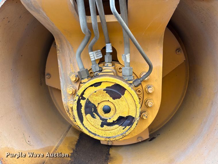 image for item EC8177 2013 Volvo DD31HF double drum vibratory roller