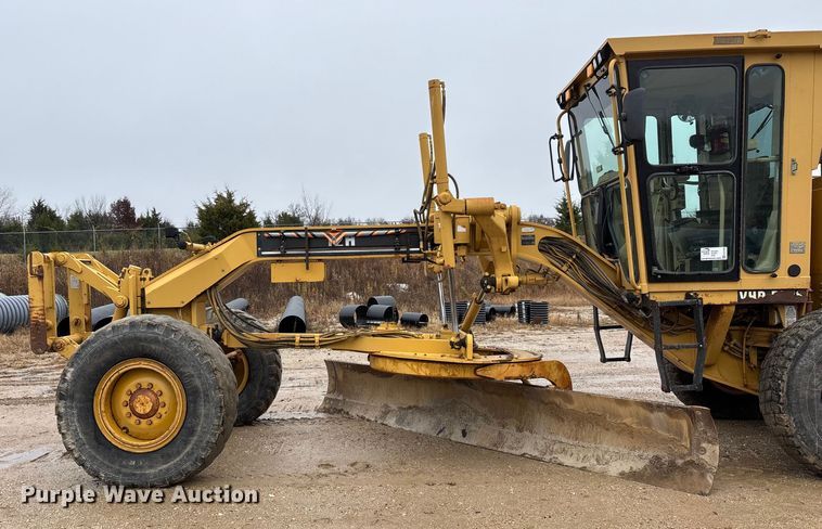 image for item ED2408 2005 Caterpillar 12H motor grader