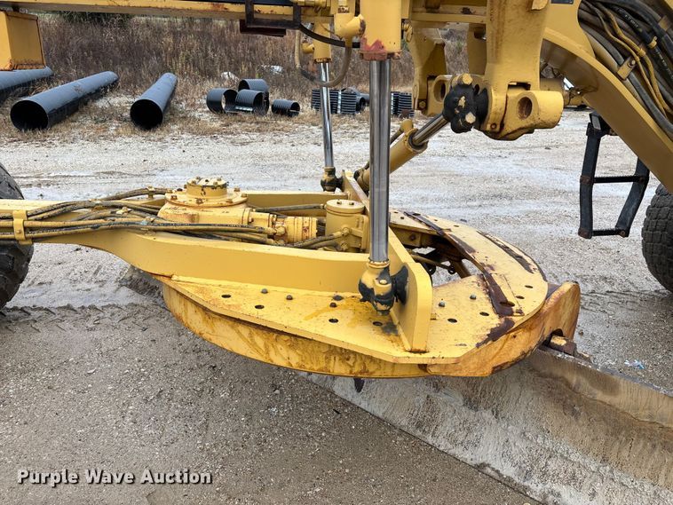 image for item ED2408 2005 Caterpillar 12H motor grader