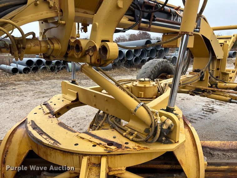 image for item ED2408 2005 Caterpillar 12H motor grader