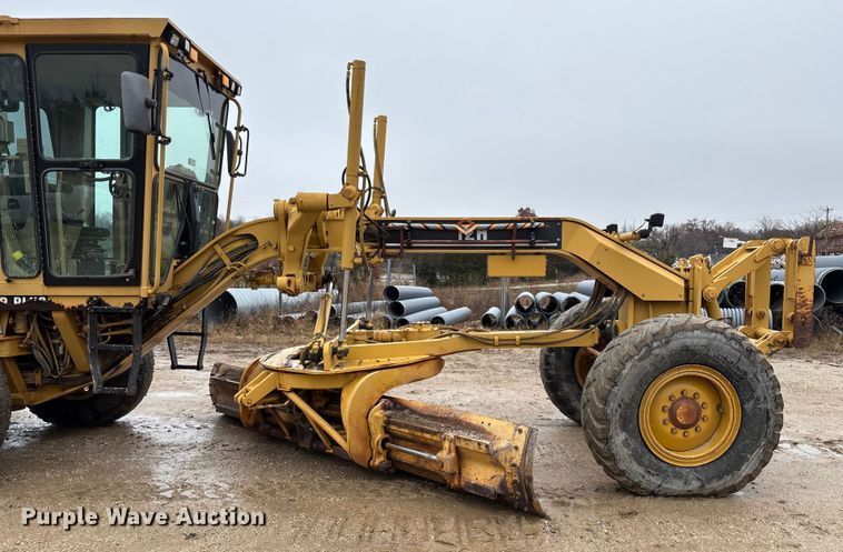 image for item ED2408 2005 Caterpillar 12H motor grader