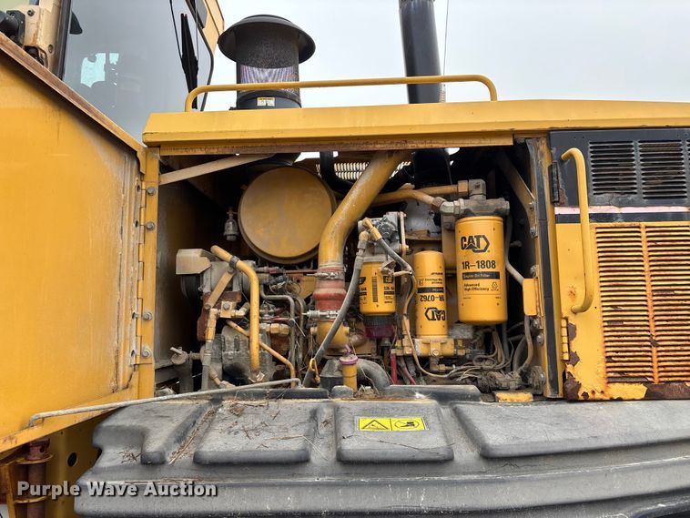 image for item ED2408 2005 Caterpillar 12H motor grader