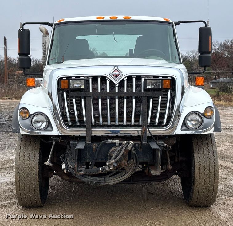 image for item ED2409 2009 International WorkStar 7500 truck cab and chassis