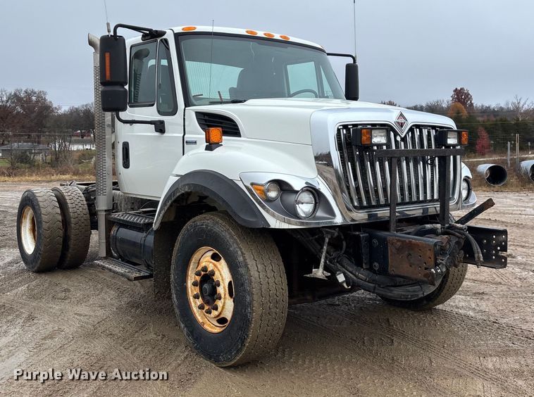 image for item ED2409 2009 International WorkStar 7500 truck cab and chassis