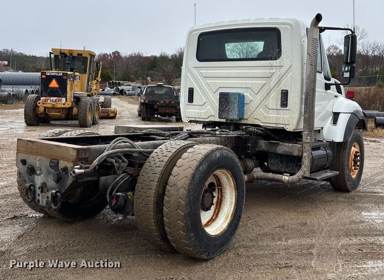 image for item ED2409 2009 International WorkStar 7500 truck cab and chassis