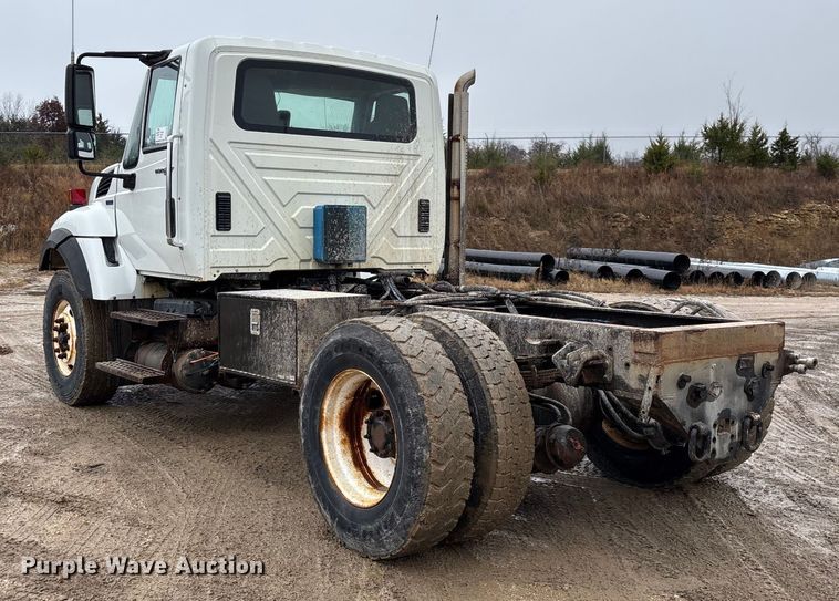 image for item ED2409 2009 International WorkStar 7500 truck cab and chassis