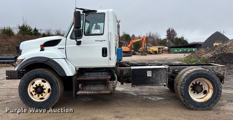 image for item ED2409 2009 International WorkStar 7500 truck cab and chassis