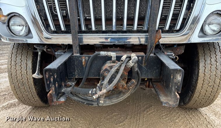 image for item ED2409 2009 International WorkStar 7500 truck cab and chassis