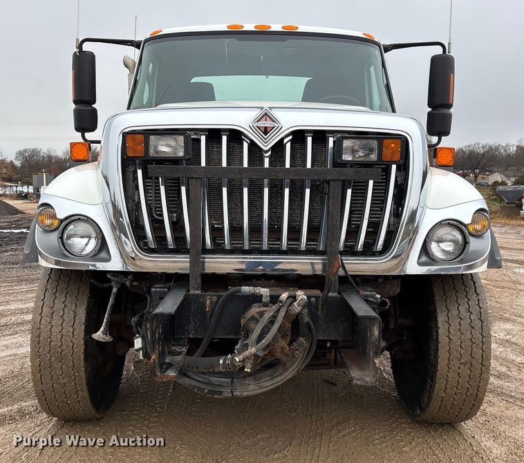 image for item ED2409 2009 International WorkStar 7500 truck cab and chassis