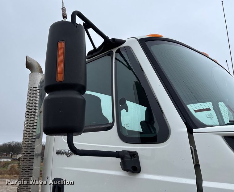 image for item ED2409 2009 International WorkStar 7500 truck cab and chassis