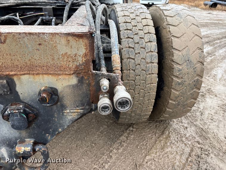 image for item ED2409 2009 International WorkStar 7500 truck cab and chassis