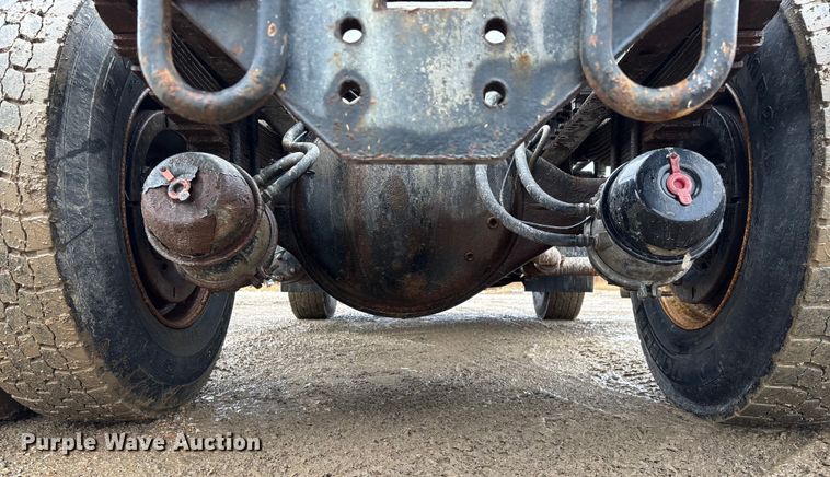 image for item ED2409 2009 International WorkStar 7500 truck cab and chassis