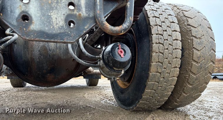 image for item ED2409 2009 International WorkStar 7500 truck cab and chassis