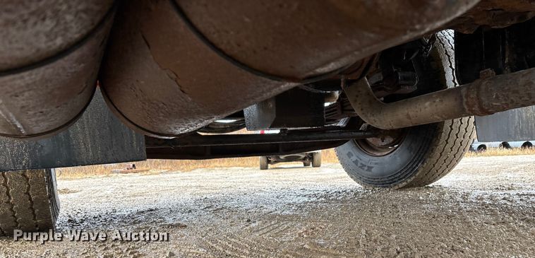 image for item ED2409 2009 International WorkStar 7500 truck cab and chassis