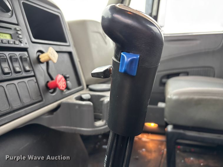 image for item ED2409 2009 International WorkStar 7500 truck cab and chassis