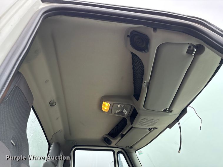 image for item ED2409 2009 International WorkStar 7500 truck cab and chassis