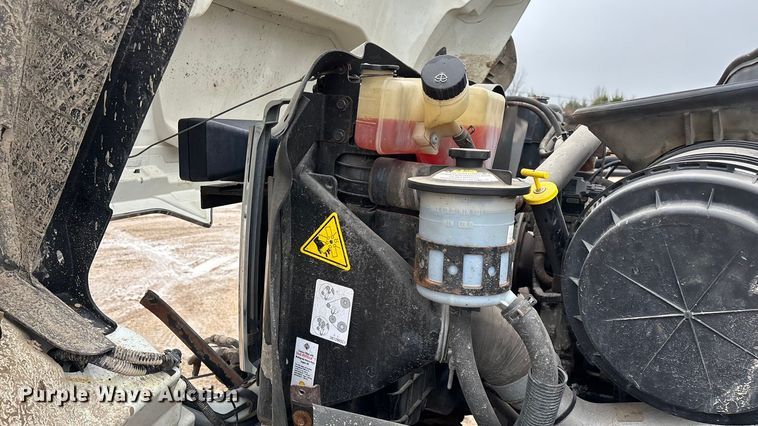 image for item ED2409 2009 International WorkStar 7500 truck cab and chassis