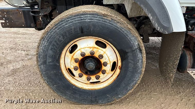 image for item ED2409 2009 International WorkStar 7500 truck cab and chassis