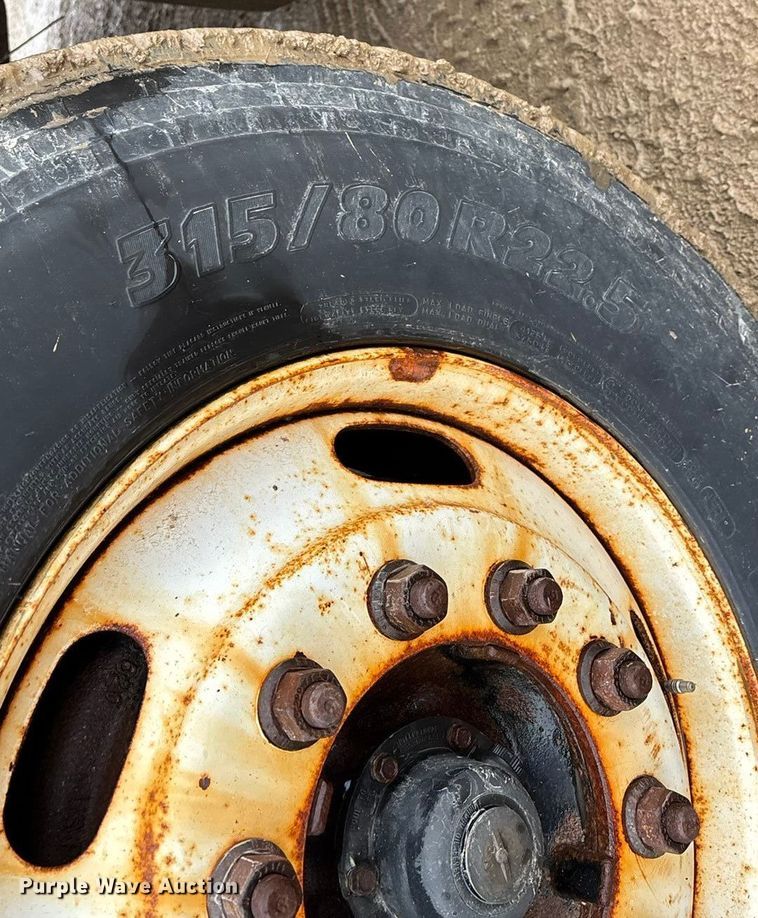 image for item ED2409 2009 International WorkStar 7500 truck cab and chassis