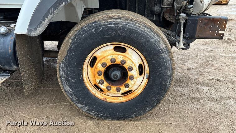 image for item ED2409 2009 International WorkStar 7500 truck cab and chassis