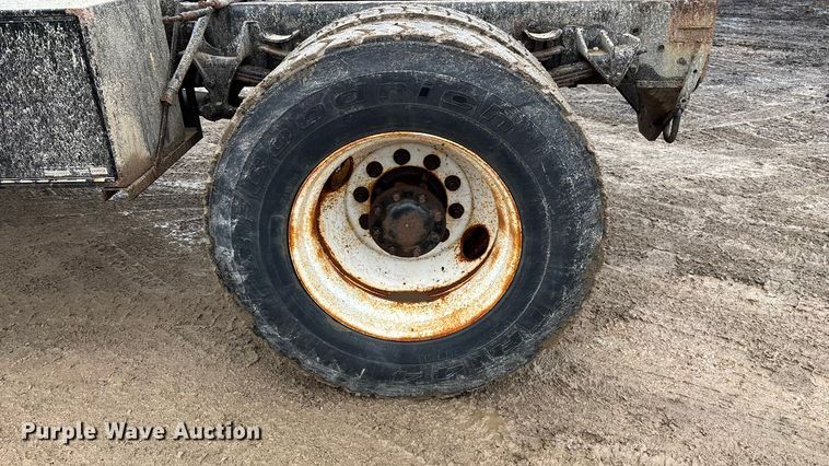 image for item ED2409 2009 International WorkStar 7500 truck cab and chassis