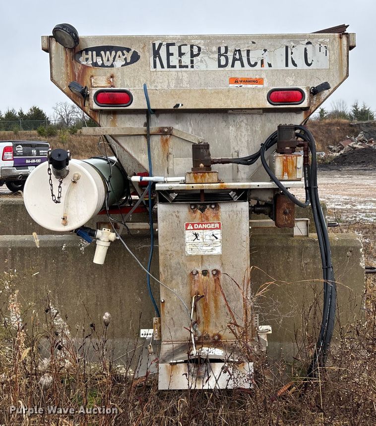 image for item ED2411 Hi-Way Super-P-9 spreader