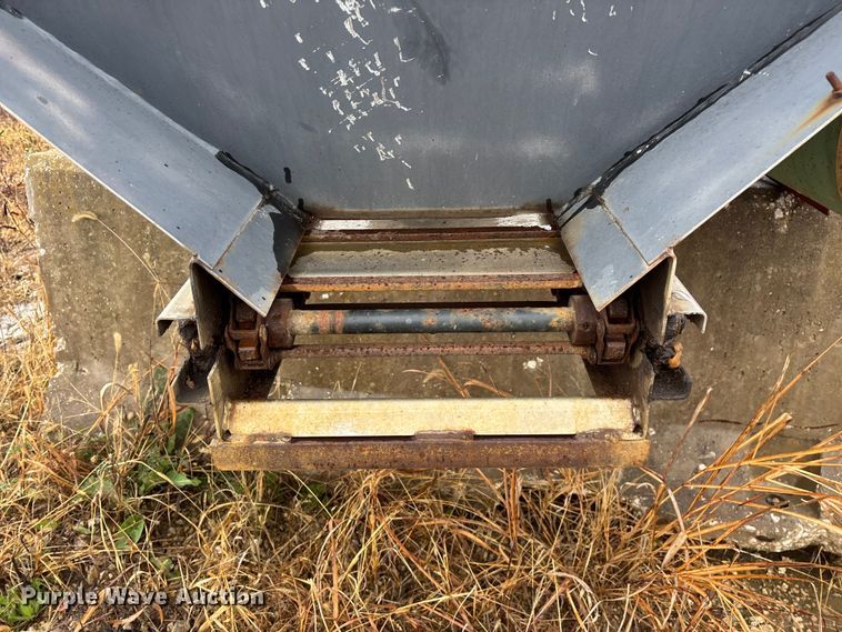 image for item ED2411 Hi-Way Super-P-9 spreader