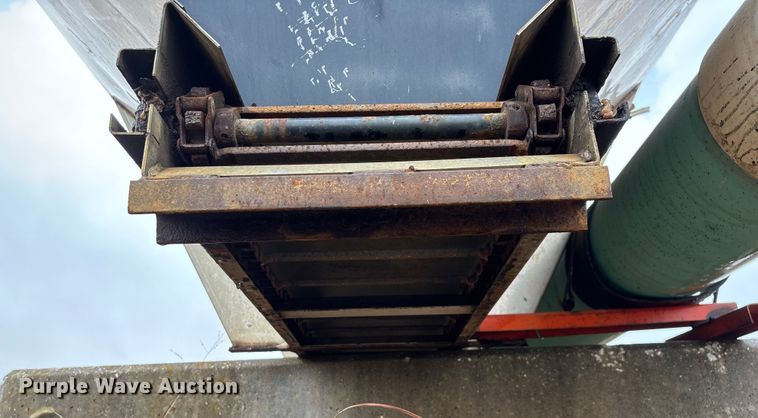 image for item ED2411 Hi-Way Super-P-9 spreader