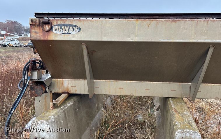 image for item ED2411 Hi-Way Super-P-9 spreader