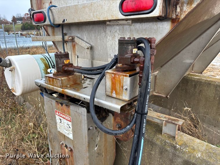 image for item ED2411 Hi-Way Super-P-9 spreader