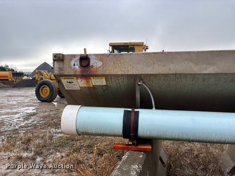 image for item ED2411 Hi-Way Super-P-9 spreader