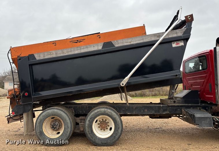 image for item ED2413 2006 International 7500 dump truck