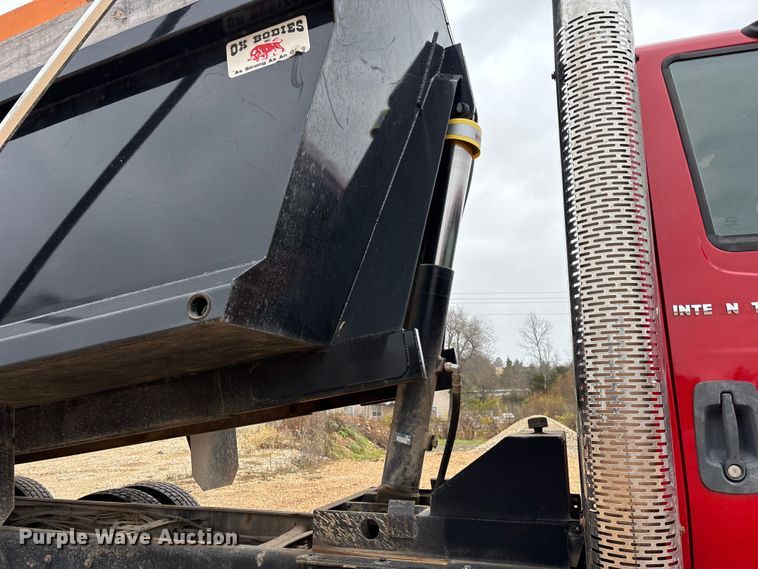 image for item ED2413 2006 International 7500 dump truck