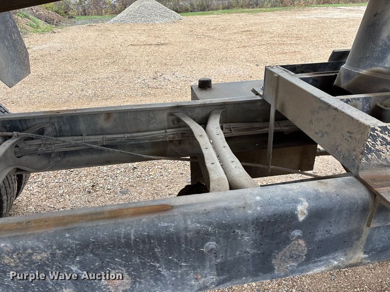 image for item ED2413 2006 International 7500 dump truck