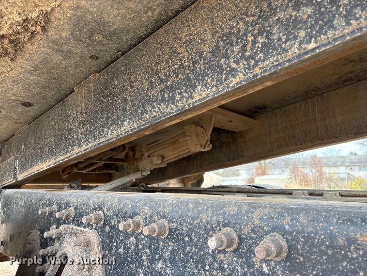 image for item ED2413 2006 International 7500 dump truck