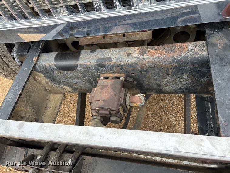 image for item ED2413 2006 International 7500 dump truck