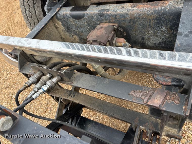 image for item ED2413 2006 International 7500 dump truck