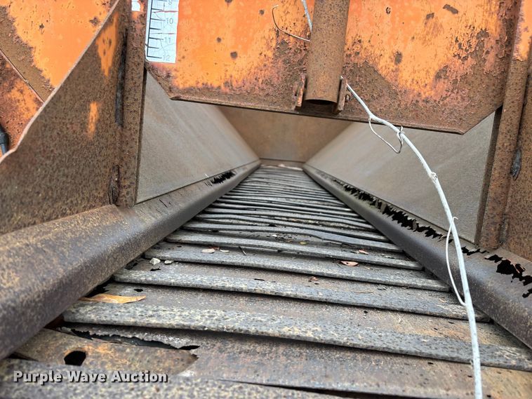 image for item ED2413 2006 International 7500 dump truck