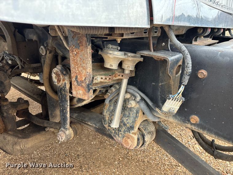 image for item ED2413 2006 International 7500 dump truck