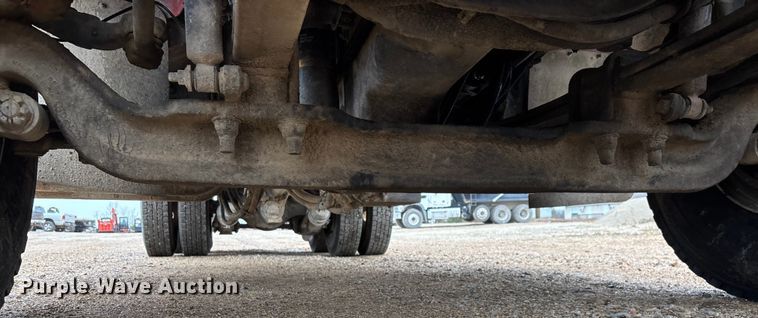 image for item ED2413 2006 International 7500 dump truck