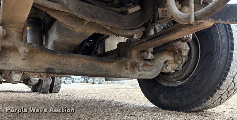 image for item ED2413 2006 International 7500 dump truck