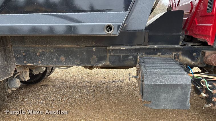 image for item ED2413 2006 International 7500 dump truck