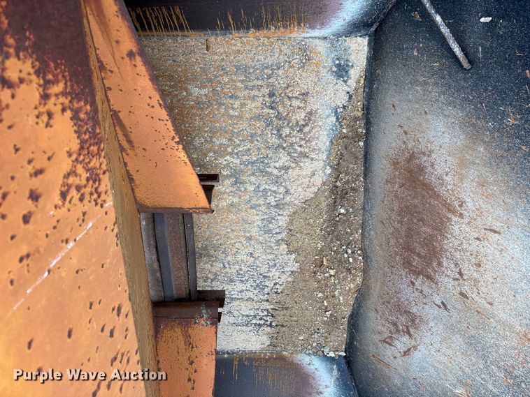 image for item ED2413 2006 International 7500 dump truck