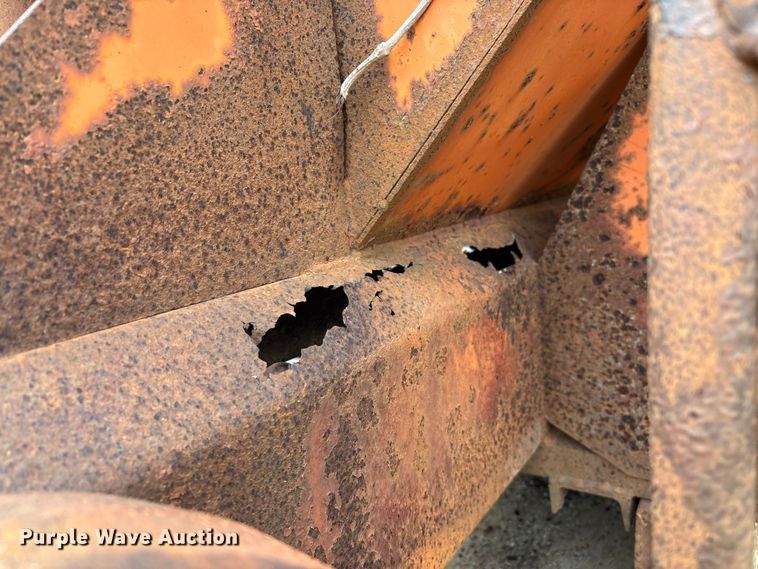 image for item ED2413 2006 International 7500 dump truck