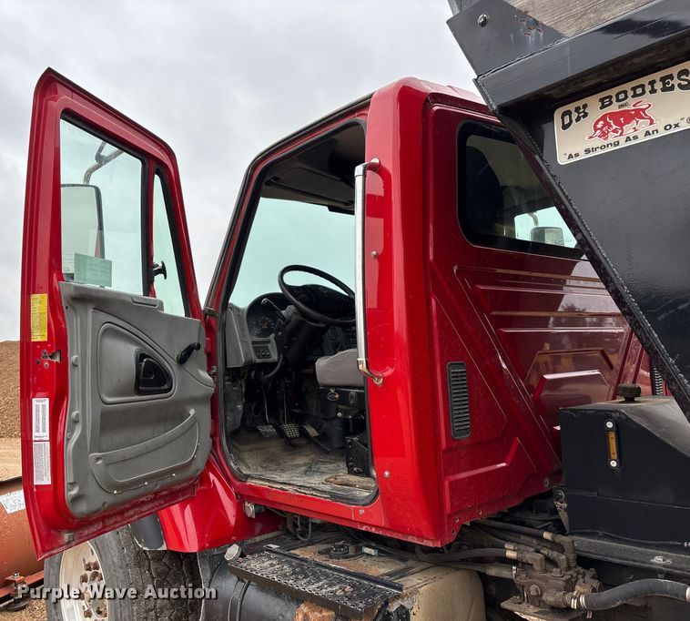 image for item ED2413 2006 International 7500 dump truck