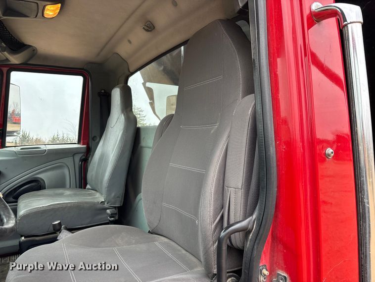 image for item ED2413 2006 International 7500 dump truck