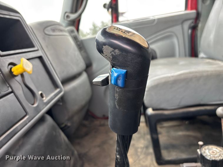 image for item ED2413 2006 International 7500 dump truck