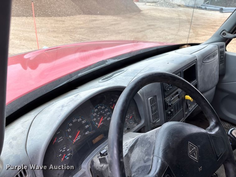 image for item ED2413 2006 International 7500 dump truck